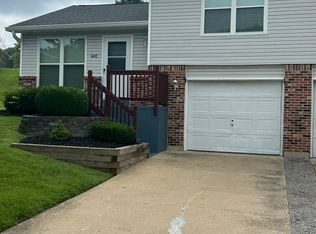440 Omar Ct, Saint Peters, MO 63376