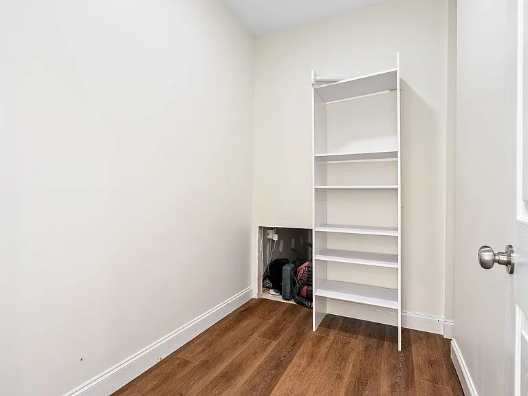 327 Byrd St — Photo 25