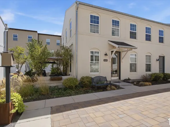 10608 S Redknife Dr, South Jordan, UT 84009