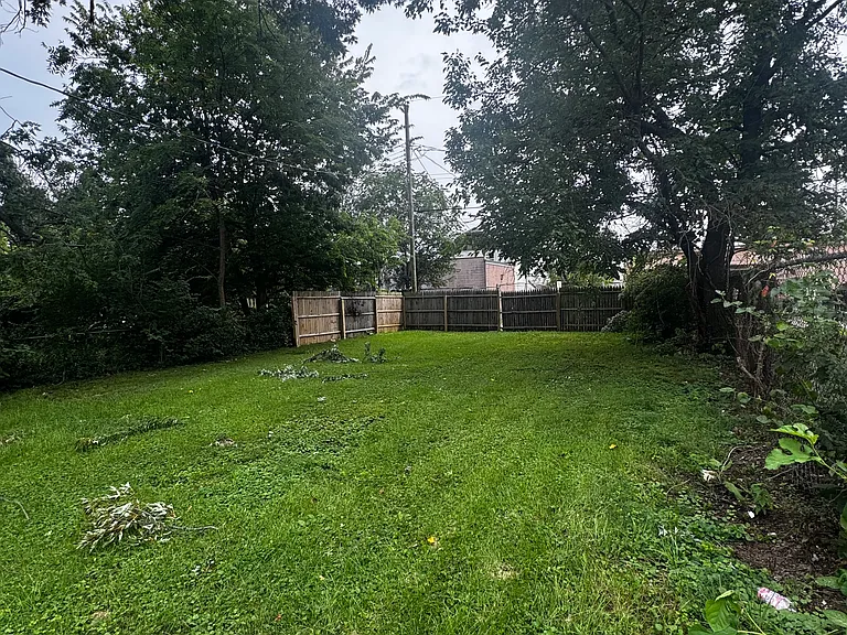 2857 E 6th Ave — Photo 19
