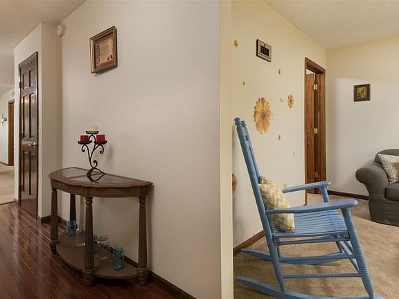 2nd image of 111 Park Ave