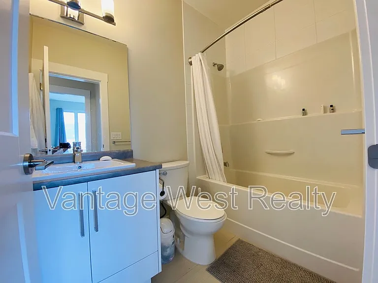 12798 Lake Hill Dr #27 — Photo 11