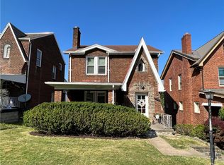 2012 Fairlawn St, Pittsburgh, PA 15221
