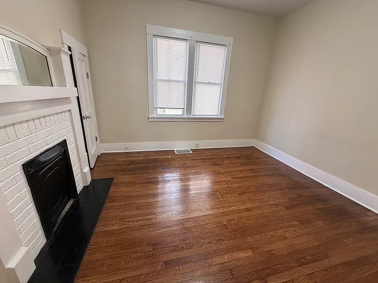 921 Edgemont Ave #921 — Photo 20