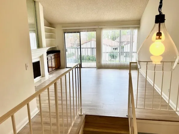 19519 Rinaldi St Unit 56, Porter Ranch, CA 91326