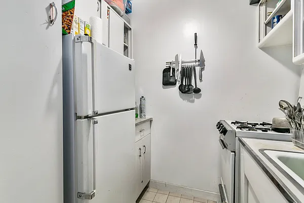 Rented by Corcoran | media 19