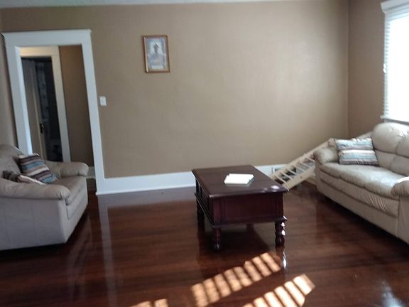Unit 1: Living room