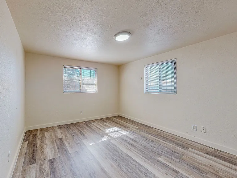 721 Santa Fe Ave SW — Photo 41