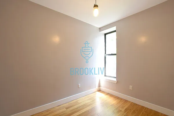 Rented by null | media 58