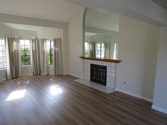 4th image of 37626 Adela Ct