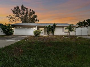 54 Lake Shore Dr, Palm Harbor, FL 34684