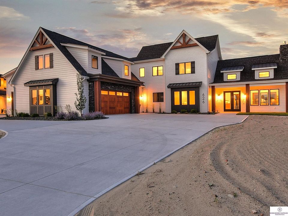 1st image of 626 Kingfisher Cir