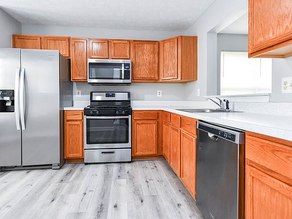 3rd image of 9815 Berrywood Ct