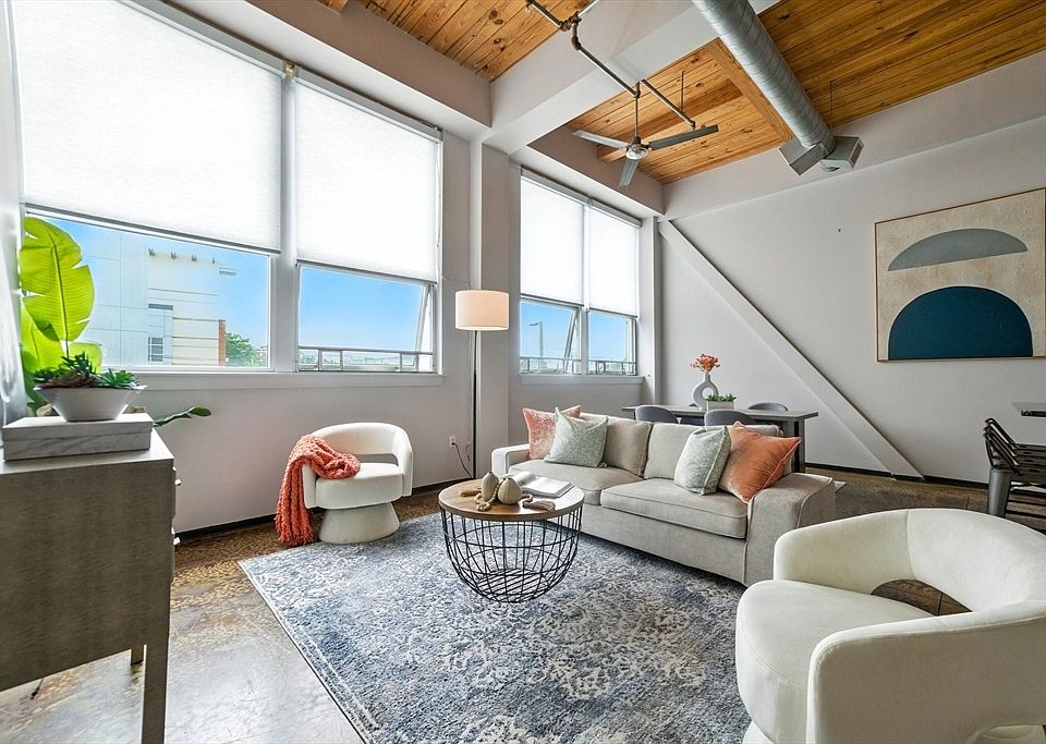 1st image of 120 Holmes St Unit 205