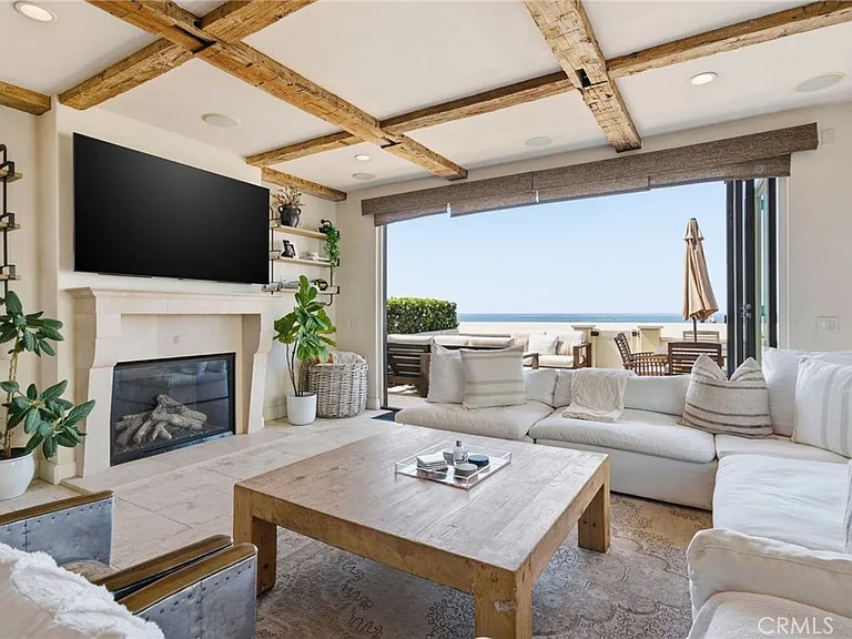 3715 Seashore Dr — Photo 6
