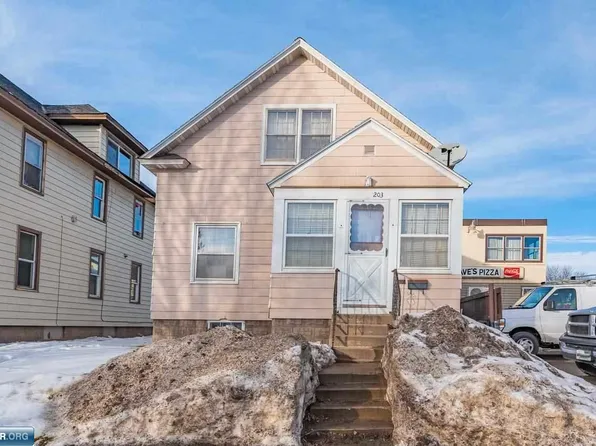 203 3rd St S, Virginia, MN 55792