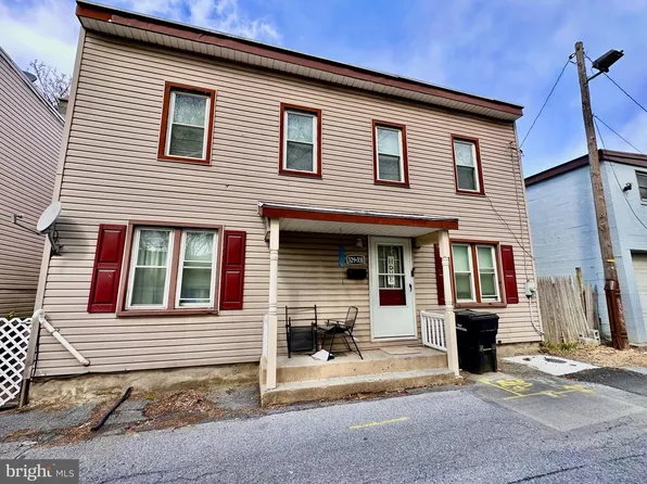 329 E Scull St, Lebanon, PA 17046