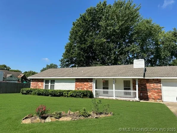405 Parkwood Dr, Wagoner, OK 74467