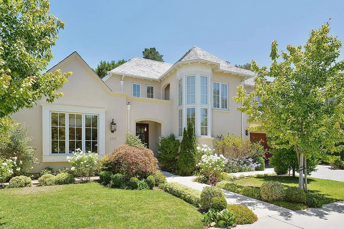 120 Royal Oak Ct photo 1