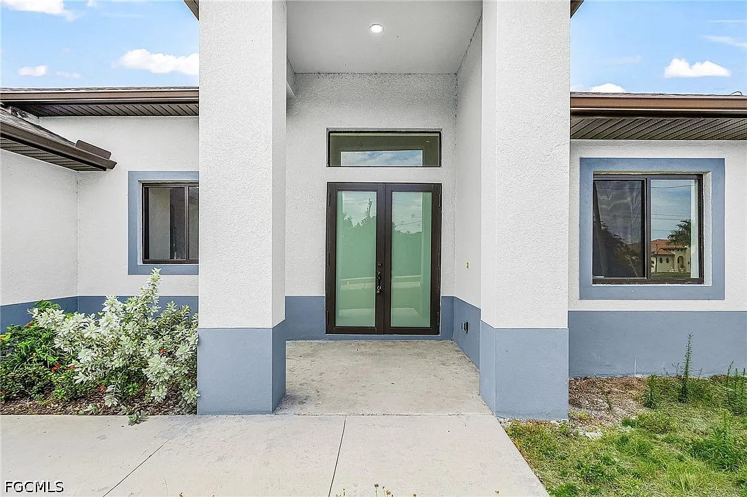 3 bed, 2.0 bath, 1656 sqft, $2,150 — Photo 2