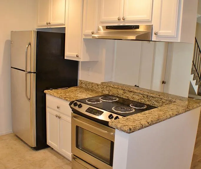 3931 Farquhar Ave #C — Photo 8