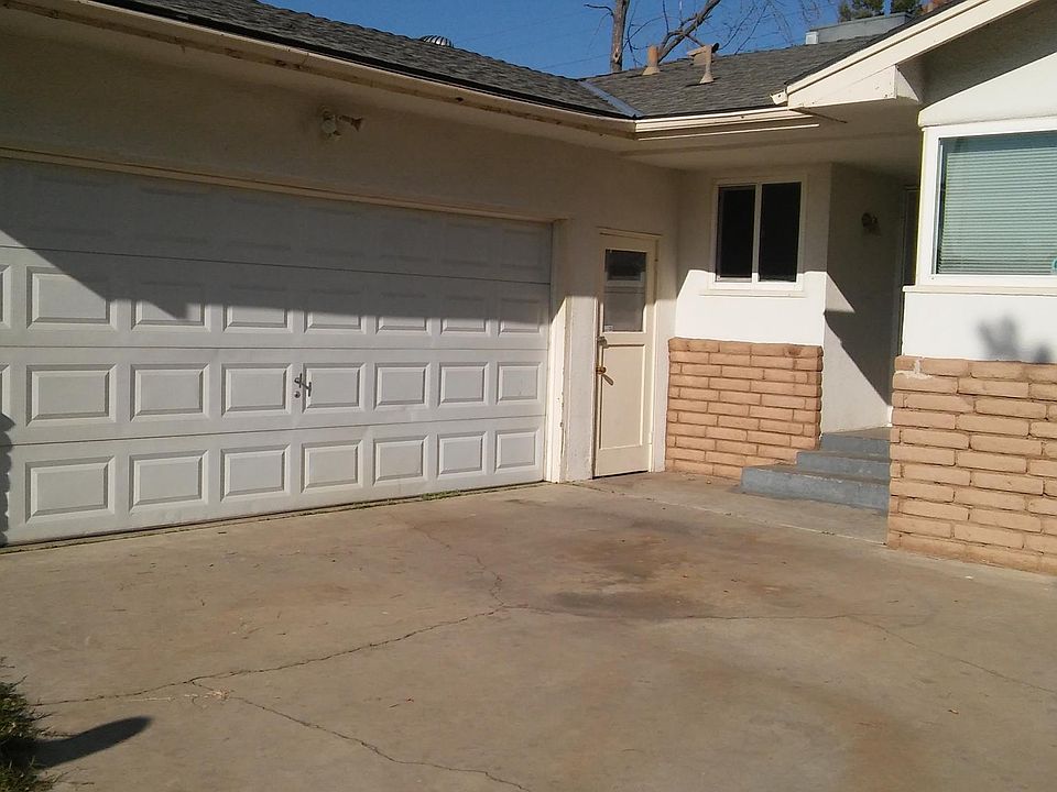 2nd image of 4013 E Fedora Ave