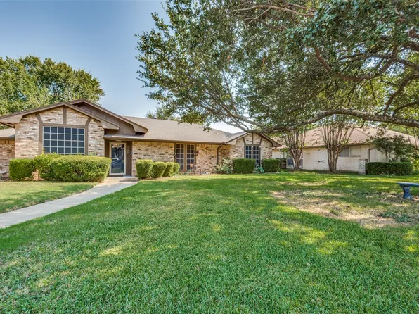 1420 Marble Canyon Dr, Desoto, TX 75115