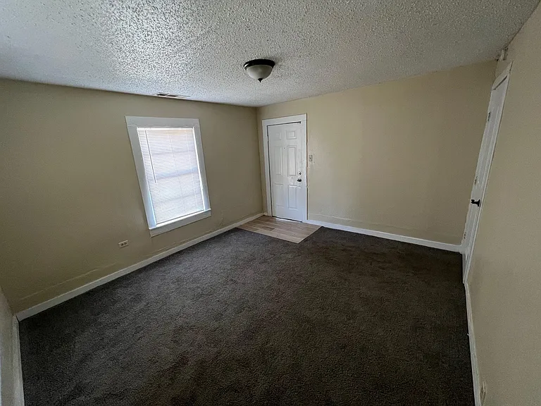 2710 Lenway St — Photo 10