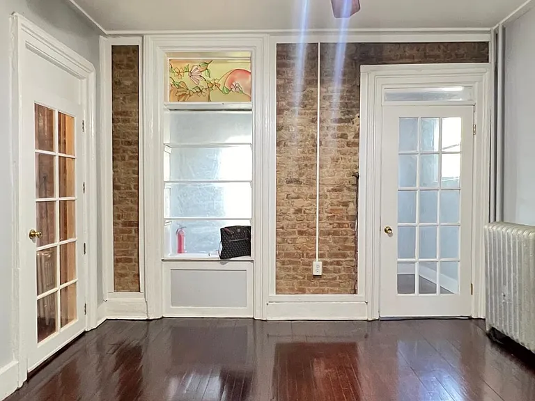 294 Washington Ave #2 — Photo 16