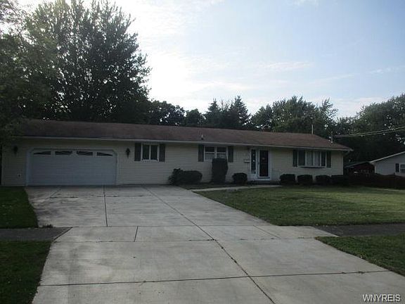 2nd image of 479 Westwood Ave