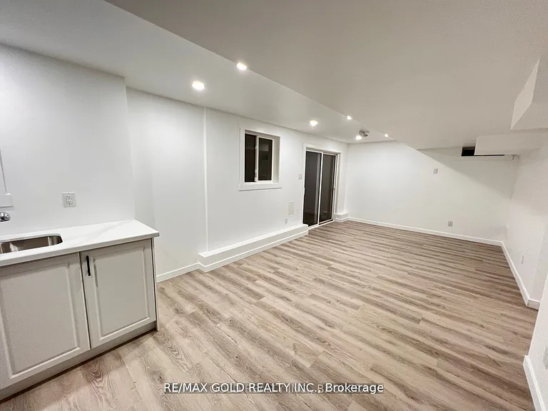 1708 Arborwood Dr — Photo 25