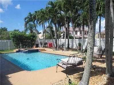 5th image of 1192 NW 182nd Way