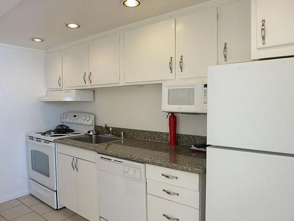 4th image of 4521 17th St APT 9