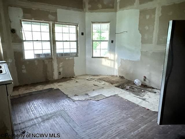 2nd image of 48 Carolina Ave