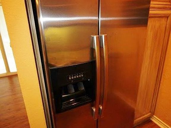 5th image of 1933 Island Cir APT B101