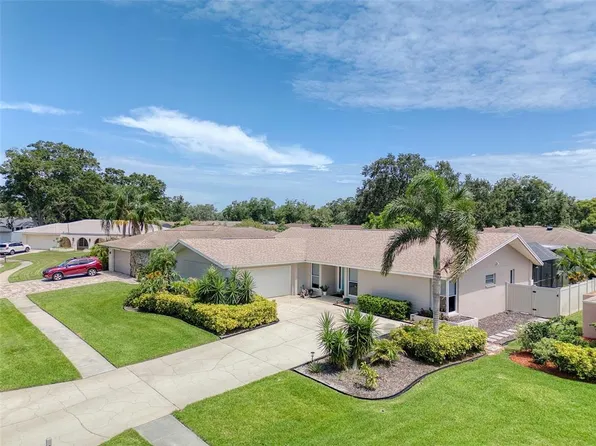 2860 Cedar Run Ct, Clearwater, FL 33761