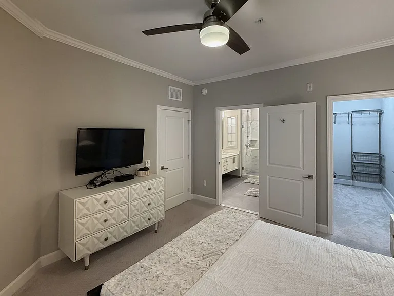 Residences at The Promenade — Photo 137