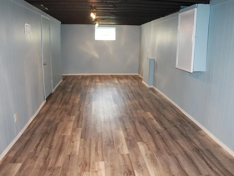 10610 Lemarie Dr — Photo 12