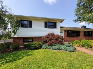 568 Lin Wal Rd, Lexington, KY 40505