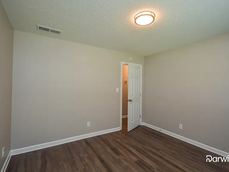 2490 Sherrie Ln SW — Photo 9