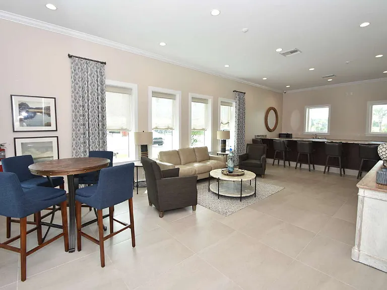 114 Del Palma Dr — Photo 47
