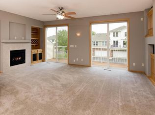 20005 Heritage Dr, Lakeville, MN 55044