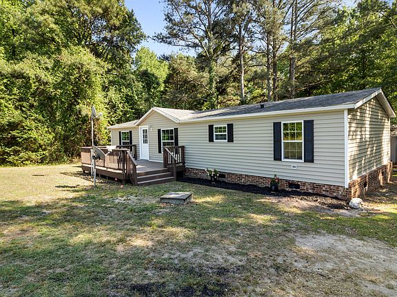 2nd image of 1429 Country Pond Ln