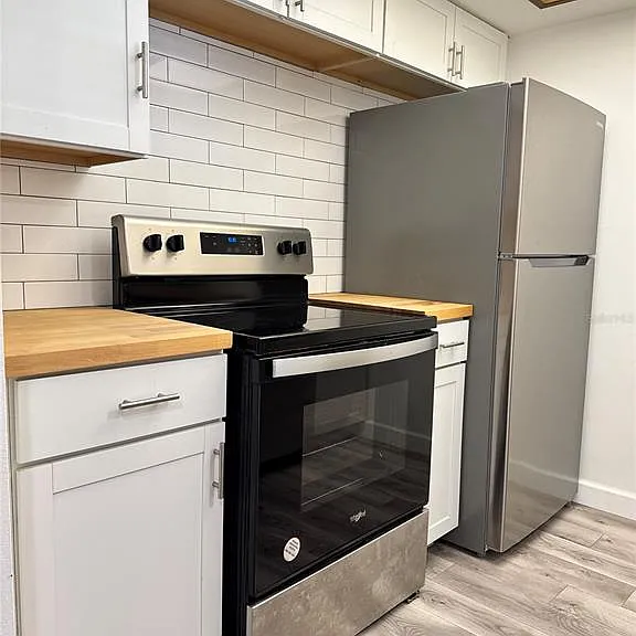 9700 Starkey Rd #322 — Photo 4