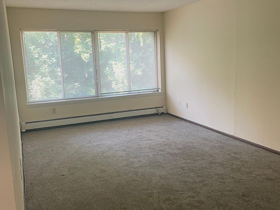 2nd image of 333 Oak Grove St APT 310