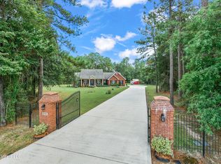 16301 Bob White Dr, Gulfport, MS 39503