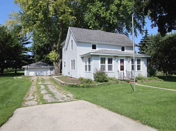 144 N Elm St, Oakfield, WI 53065