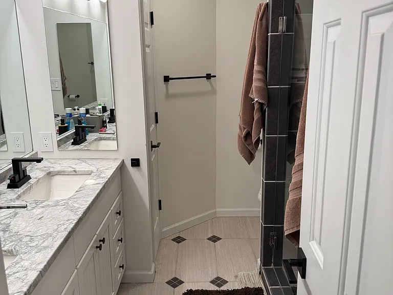 1011 Greystone Cir — Photo 37
