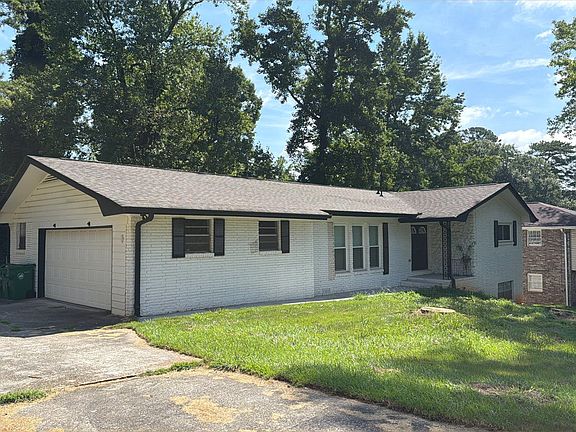 2nd image of 3412 Stardust Cir