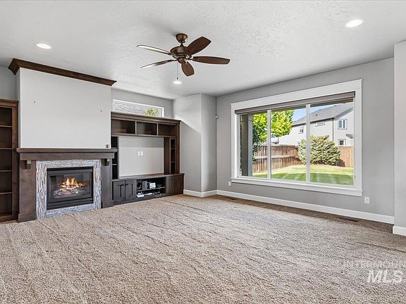 4th image of 432 W Broderick Dr